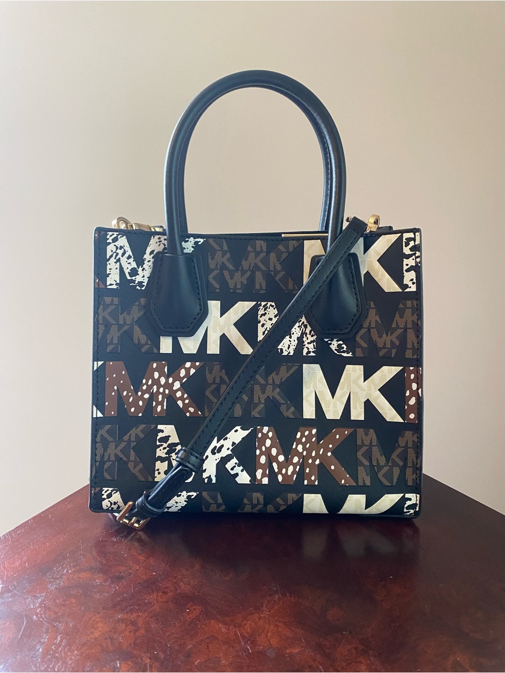 Michael Kors Mercer MK Logo Small Satchel with Crossbody Strap - Picture 2 of 12